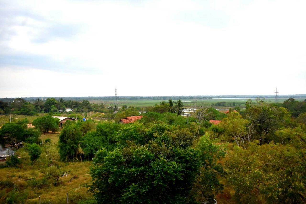 Blue Sky Hotel Yala Εξωτερικό φωτογραφία